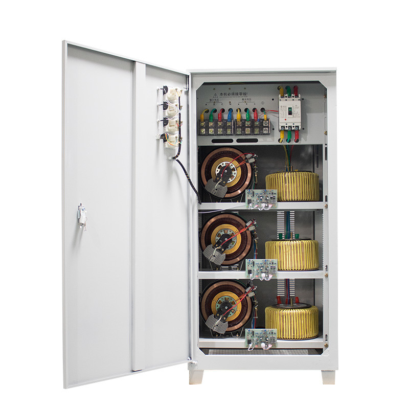 90KVA Stabilizzatore di tensione a tre fasi regolatore automatico di tensione con tecnologia servomotore per la macchina di taglio laser
