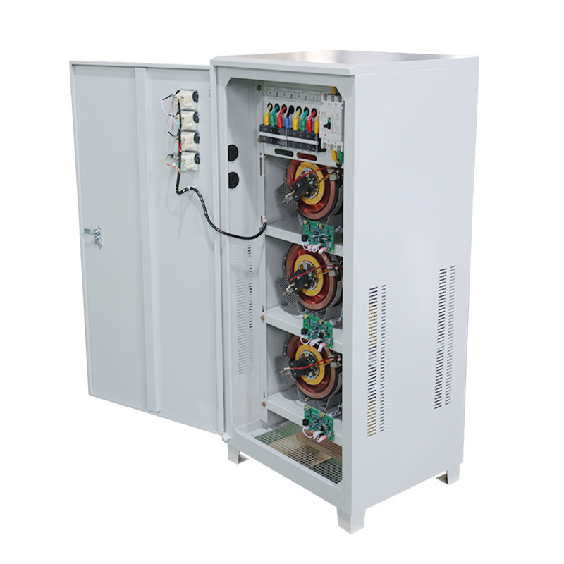 Stabilizzatore di tensione a tre fasi 80KVA 80KW regolatore automatico di tensione e stabilizzatore per uso industriale