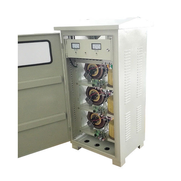 60KVA 3 servo prova controllata della pioggia dello stabilizzatore 50Hz 380V 440V di tensione di fase