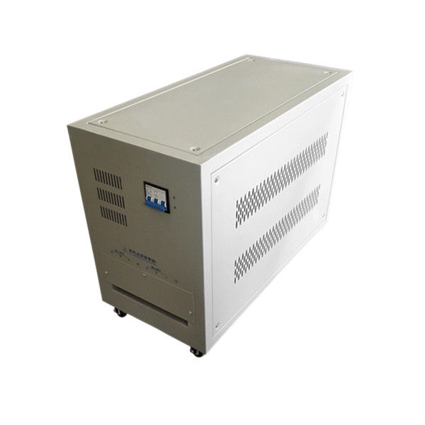 Famiglia un regolatore di tensione automatico AVR 30KVA 380V 50Hz 60Hz di 3 fasi