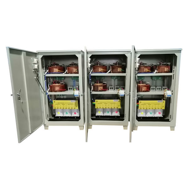 20KVA 50Hz 60Hz alimentazione elettrica automatica del regolatore di tensione di 3 fasi con i metri del puntatore